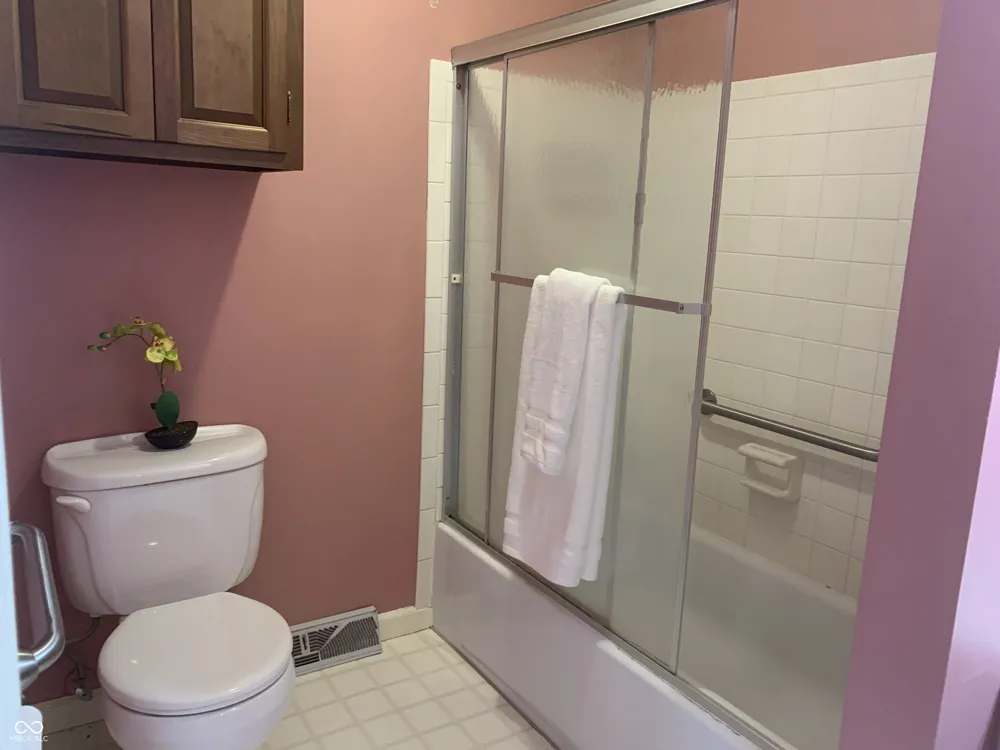 3311 Taylor Road Columbus, IN 47203