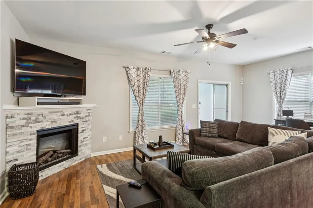 2566 Willow Grove Road NW Acworth, GA 30101