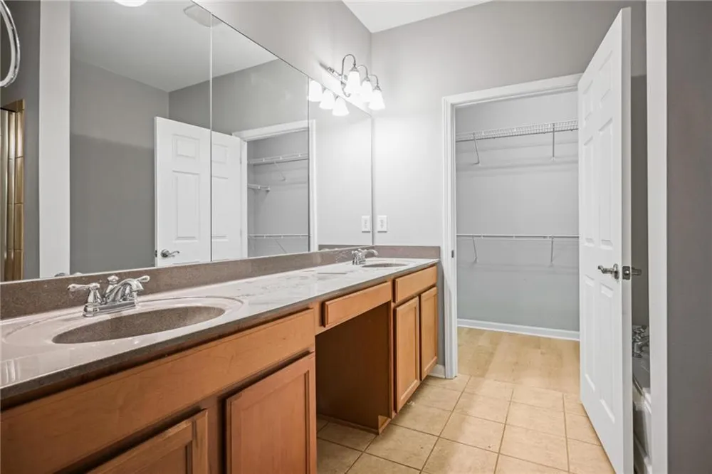4805 W Village Way SE #2104 Smyrna, GA 30080
