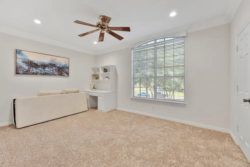 307 Meadow Drive Sunnyvale, TX 75182