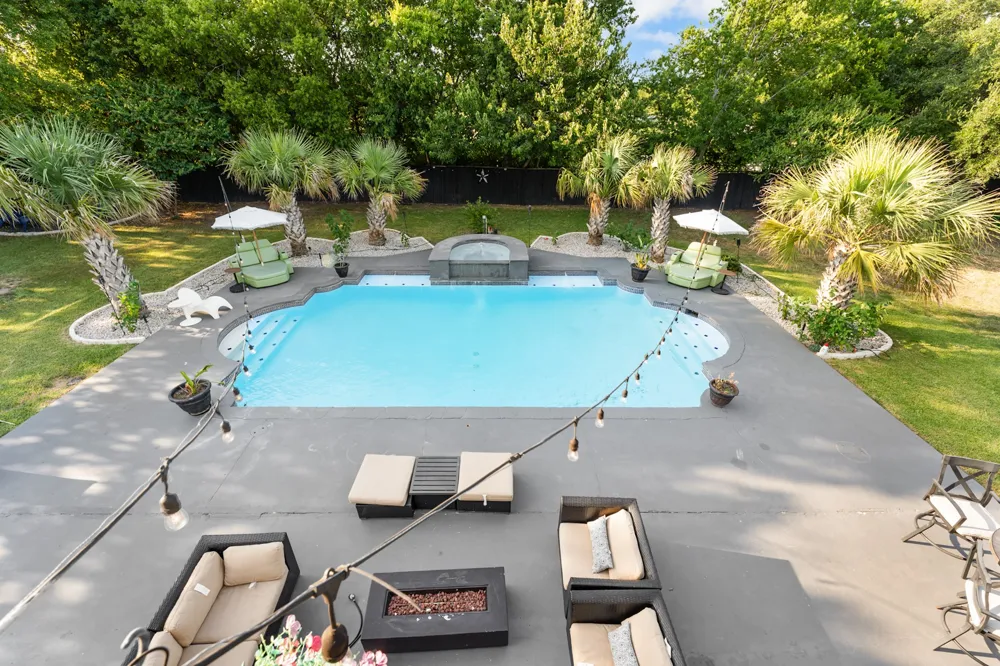 307 Meadow Drive Sunnyvale, TX 75182
