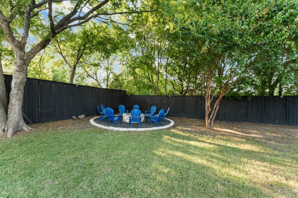 307 Meadow Drive Sunnyvale, TX 75182