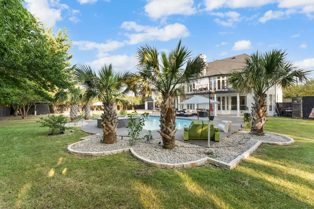 307 Meadow Drive Sunnyvale, TX 75182