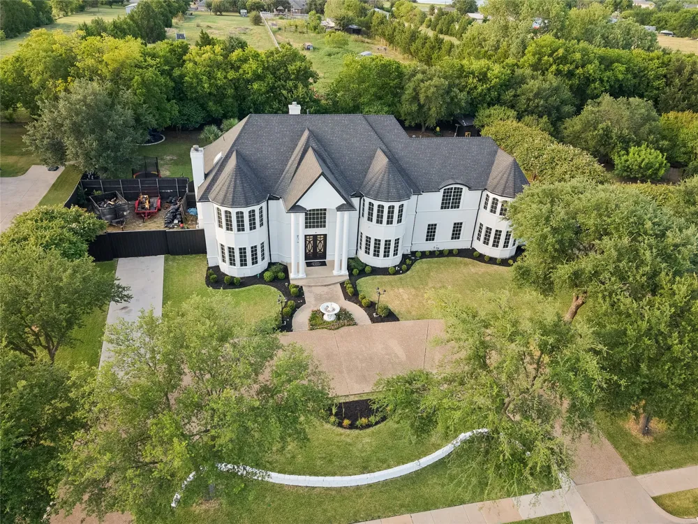 307 Meadow Drive Sunnyvale, TX 75182