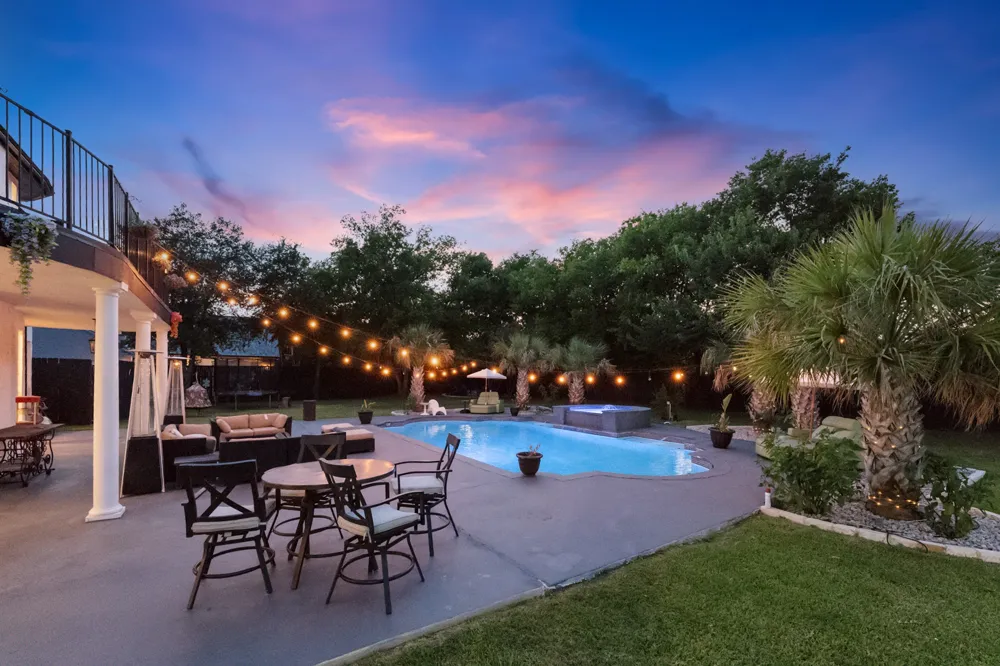 307 Meadow Drive Sunnyvale, TX 75182