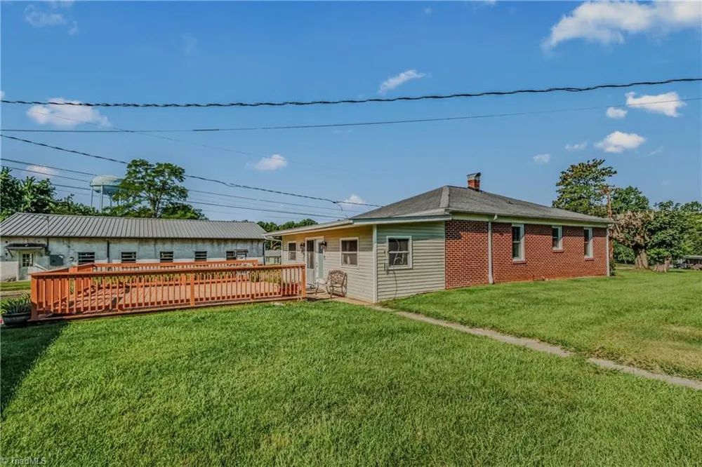 2252 Wards Gap Road Mount Airy, NC 27030