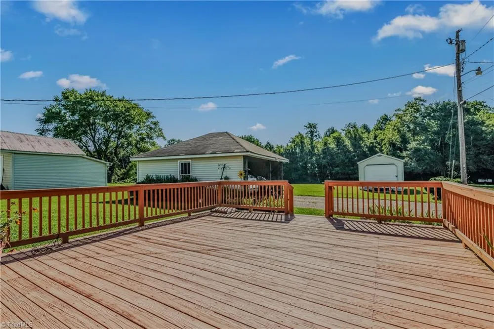 2252 Wards Gap Road Mount Airy, NC 27030