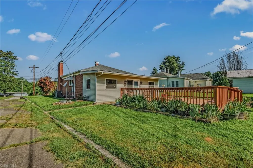 2252 Wards Gap Road Mount Airy, NC 27030