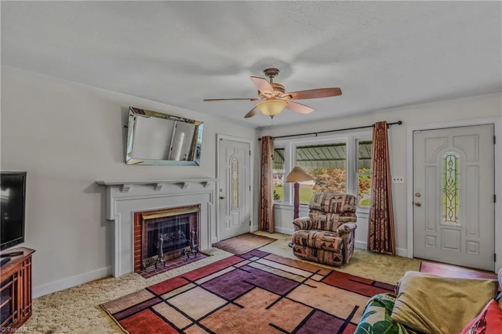 2252 Wards Gap Road Mount Airy, NC 27030