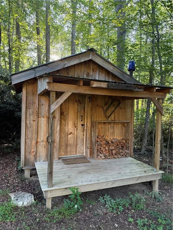 1022 Turnerspur Fancy Gap, VA 24328