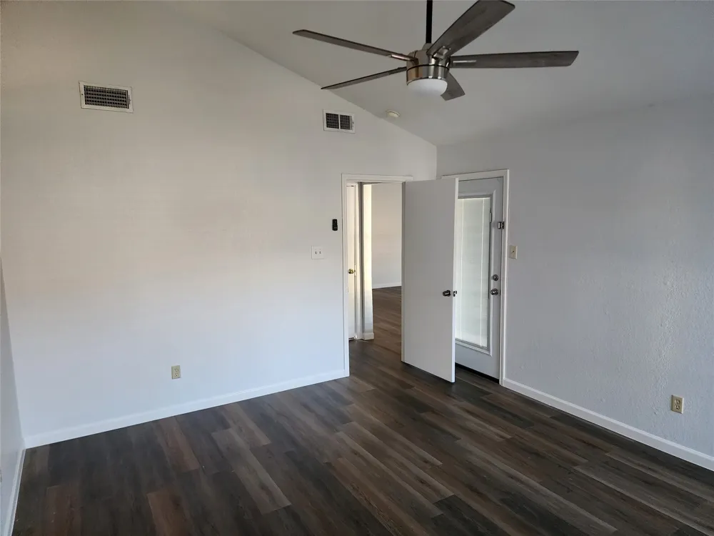 8240 Willis Lane Watauga, TX 76148
