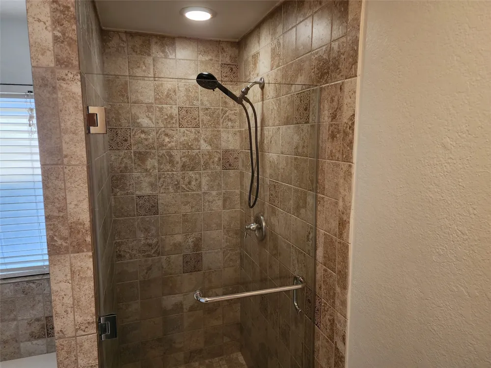 8240 Willis Lane Watauga, TX 76148