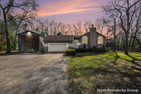 850 W White Lake Drive