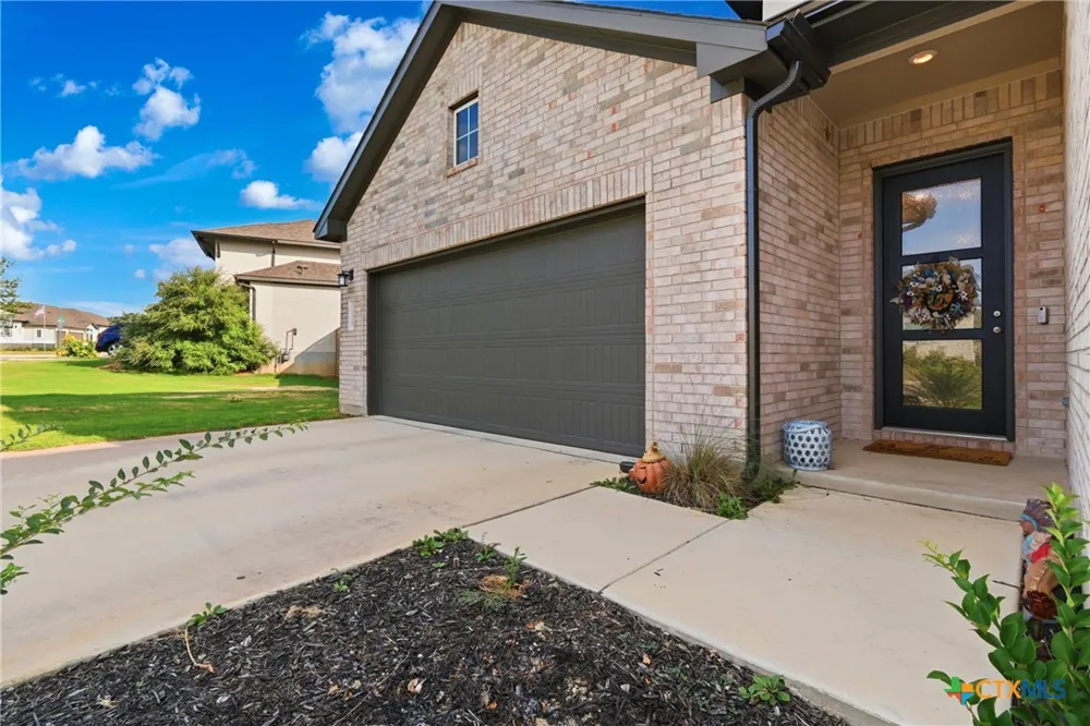 339 Sugarcane New Braunfels, TX 78132