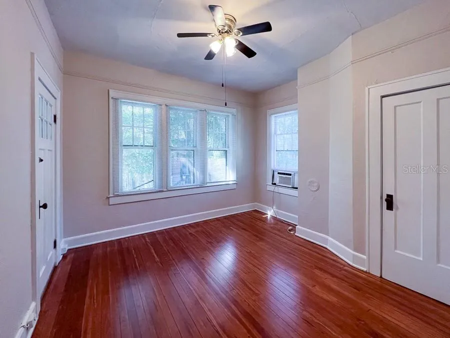318 NE 2ND AVENUE #5 Gainesville, FL 32601