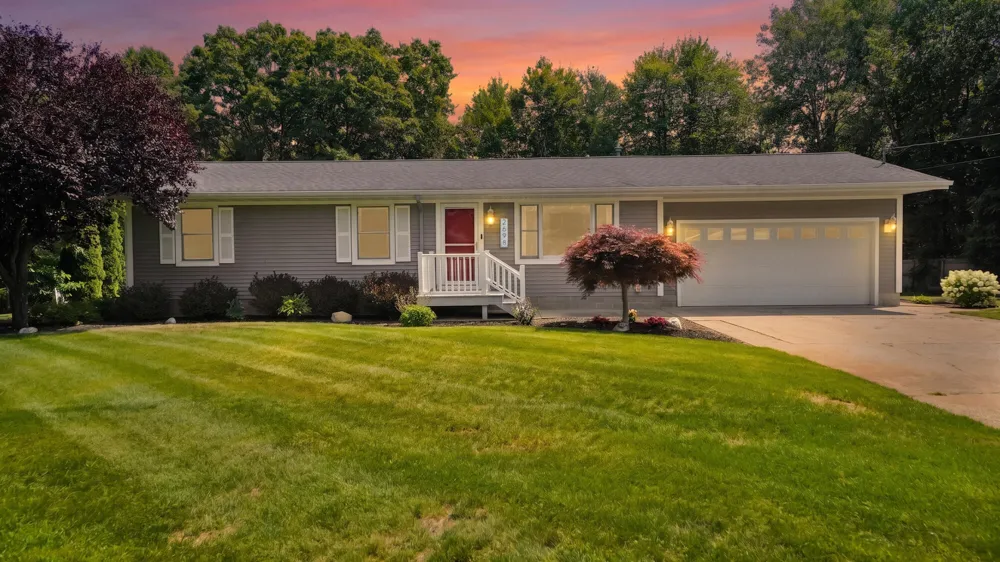 2698 Hamilton Road Dalton Township, MI 49445