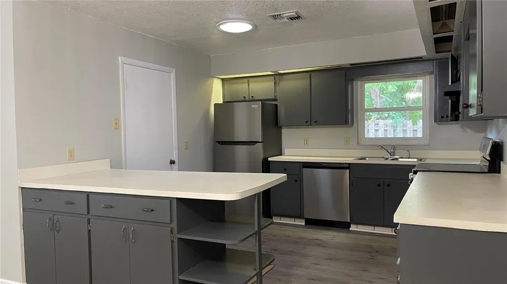 253 W LAKE INA DRIVE Winter Haven, FL 33884