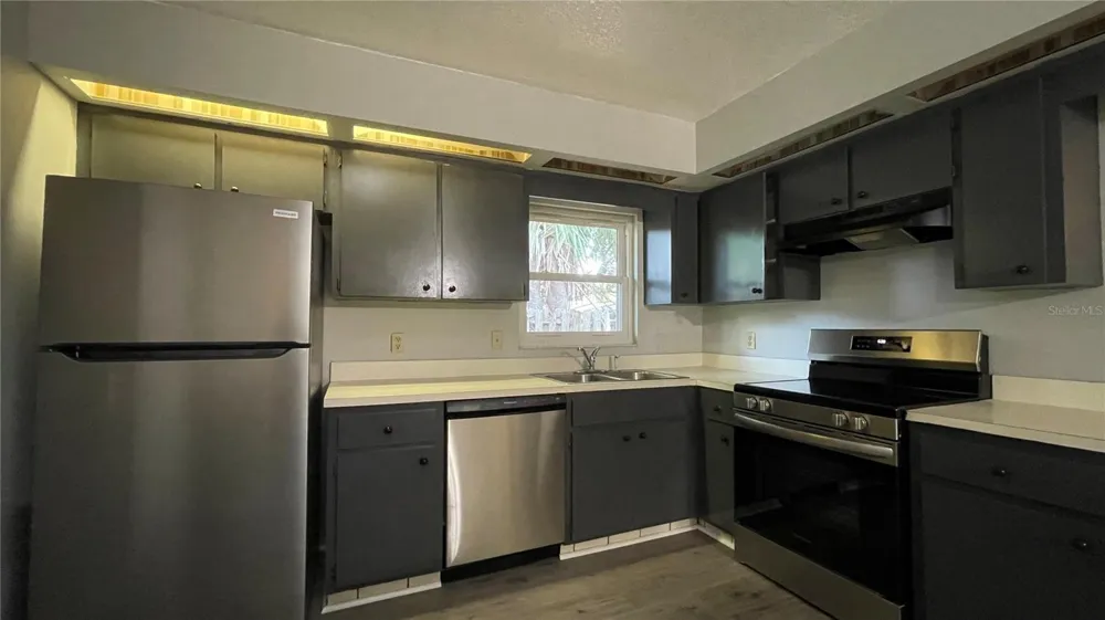 253 W LAKE INA DRIVE Winter Haven, FL 33884