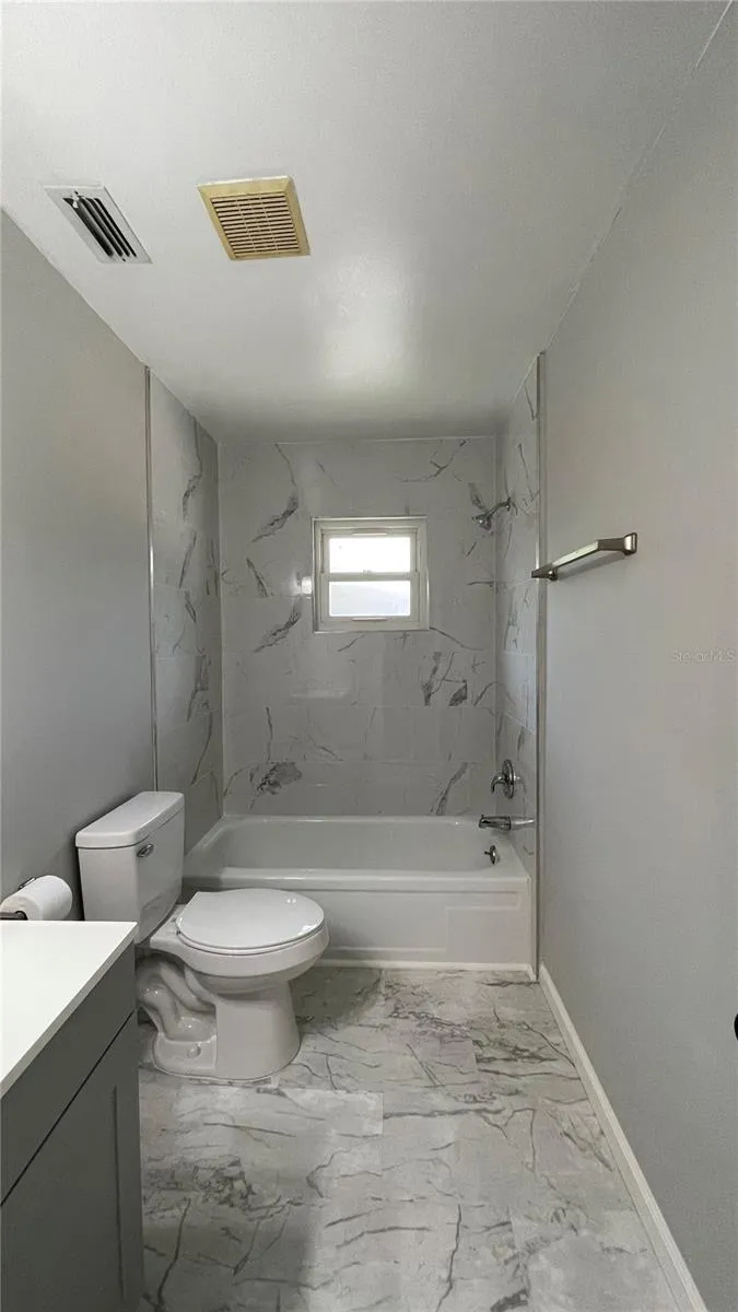 253 W LAKE INA DRIVE Winter Haven, FL 33884
