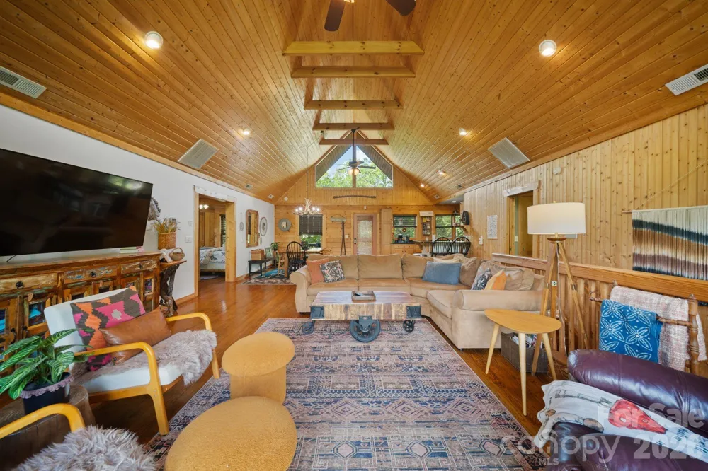 417 Garden Lane Lake Lure, NC 28746