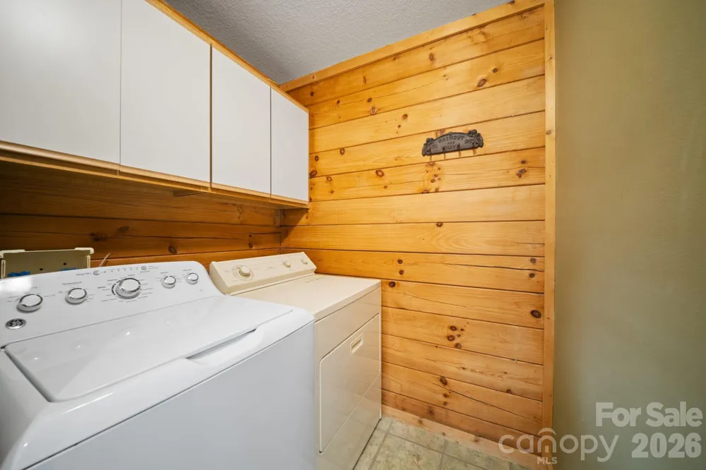 417 Garden Lane Lake Lure, NC 28746