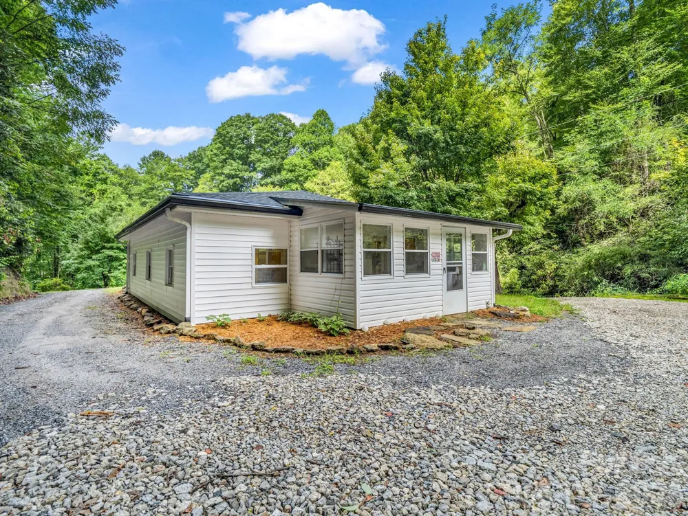 60 Owenby Cove Road Fairview, NC 28730