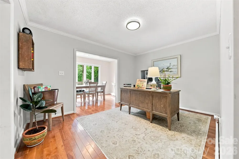 1007 21st Avenue NE Hickory, NC 28601