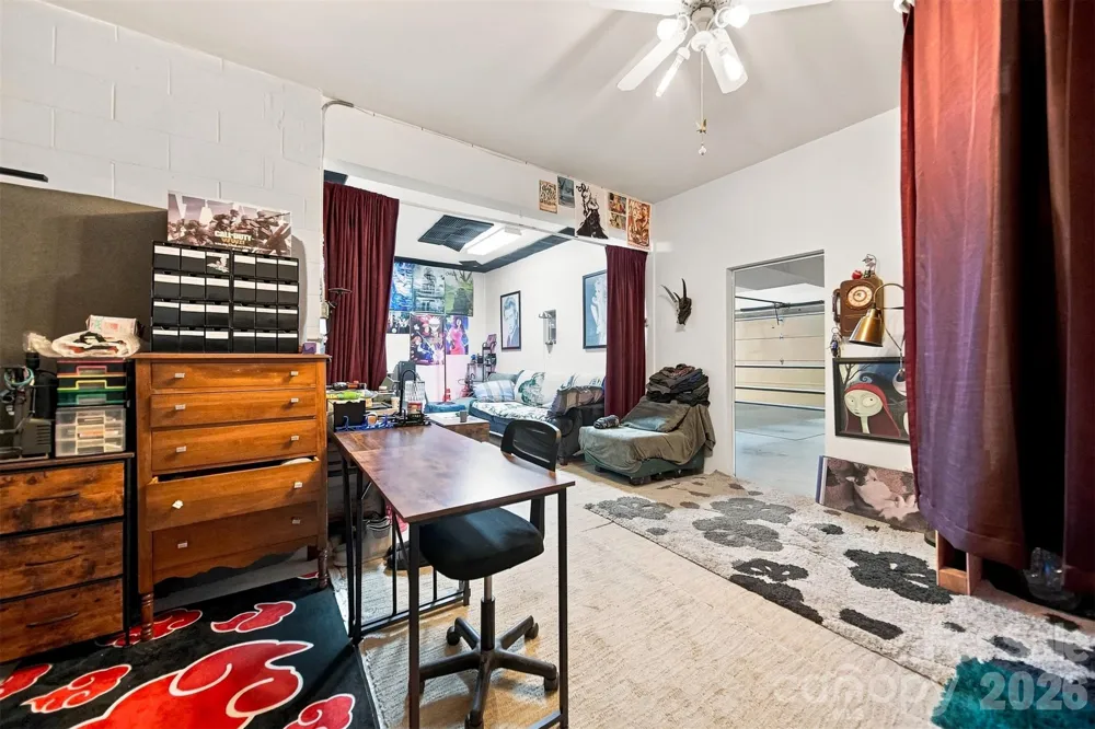 1007 21st Avenue NE Hickory, NC 28601