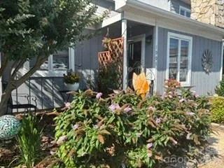 1007 21st Avenue NE Hickory, NC 28601
