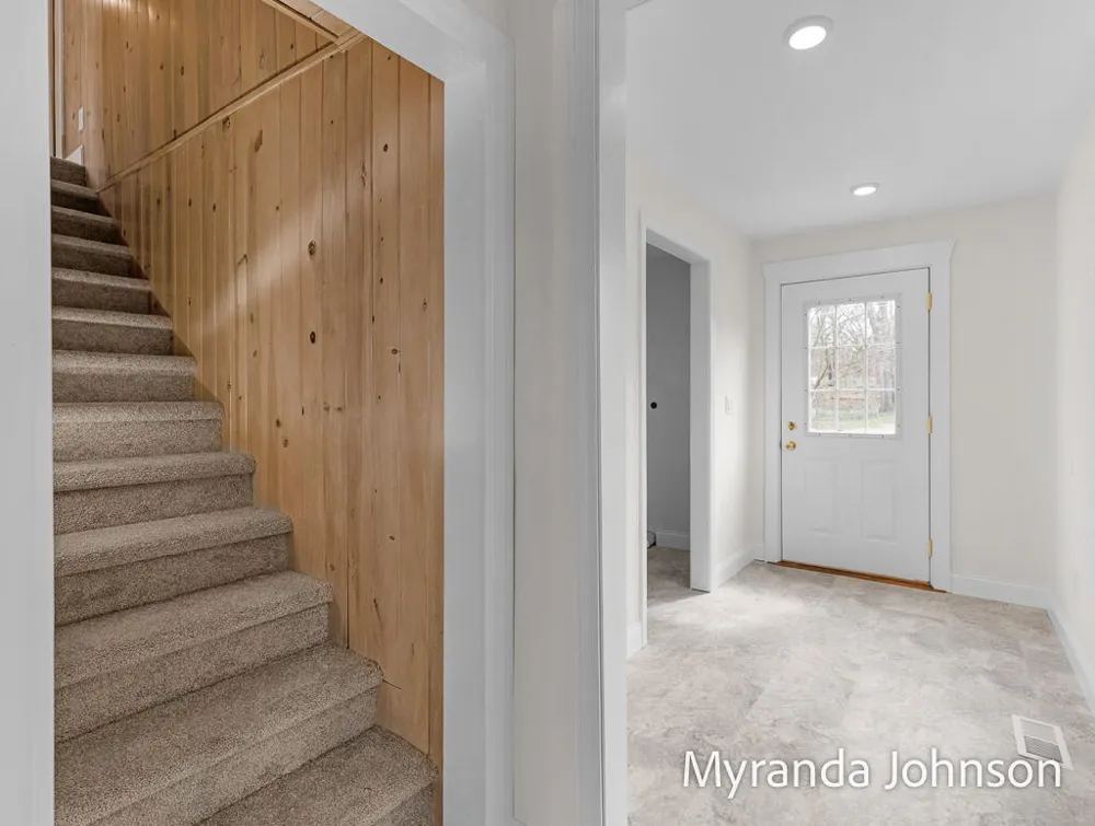 14661 Mercury Drive Grand Haven Charter Township, MI 49417