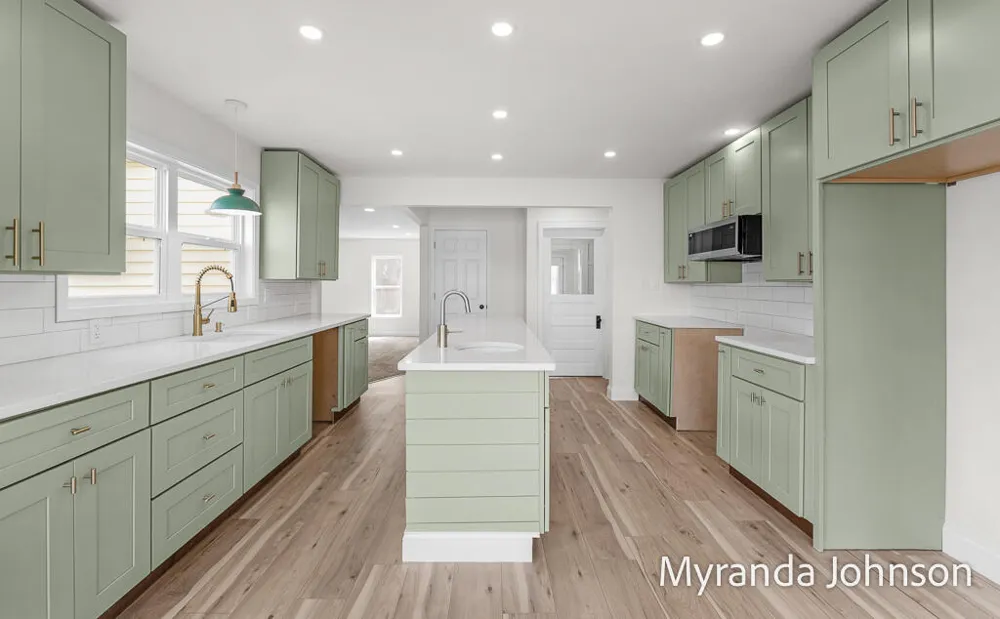 14661 Mercury Drive Grand Haven Charter Township, MI 49417