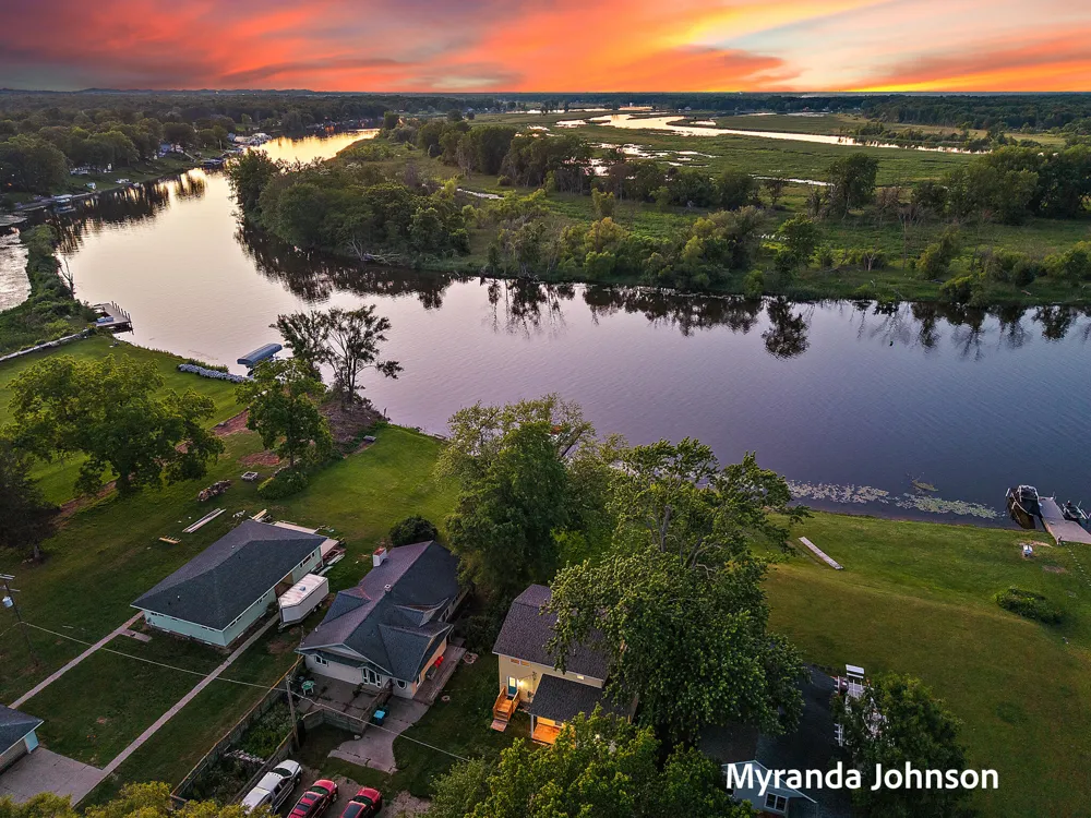 14661 Mercury Drive Grand Haven Charter Township, MI 49417