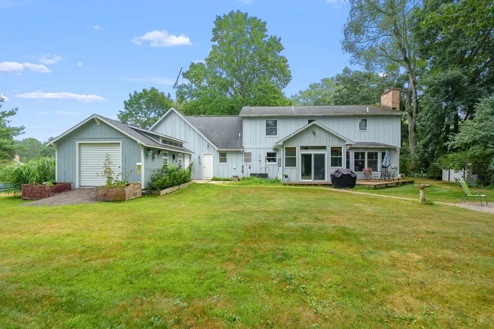 7534 Farmington Avenue Texas Charter Township, MI 49009