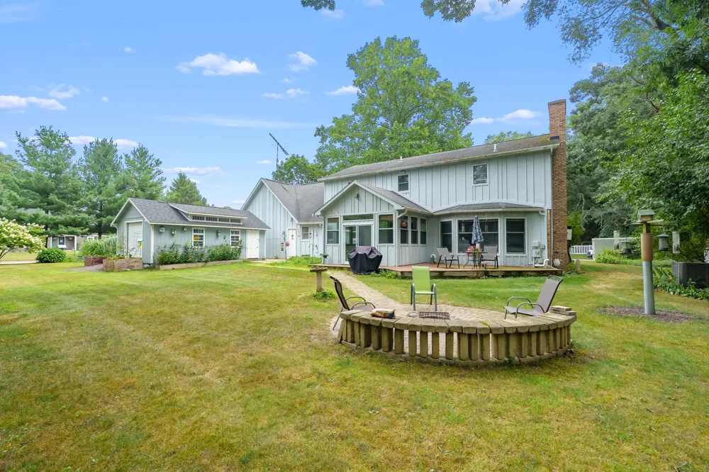 7534 Farmington Avenue Texas Charter Township, MI 49009