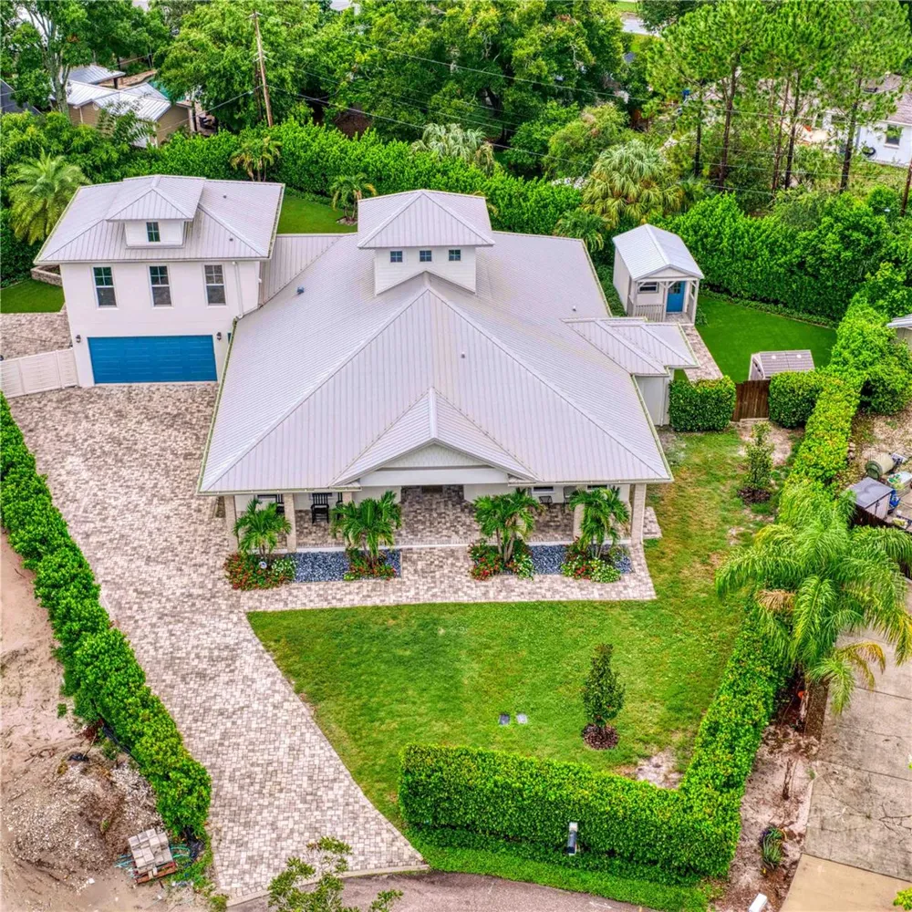 1009 S MORRISON COURT Tampa, FL 33629