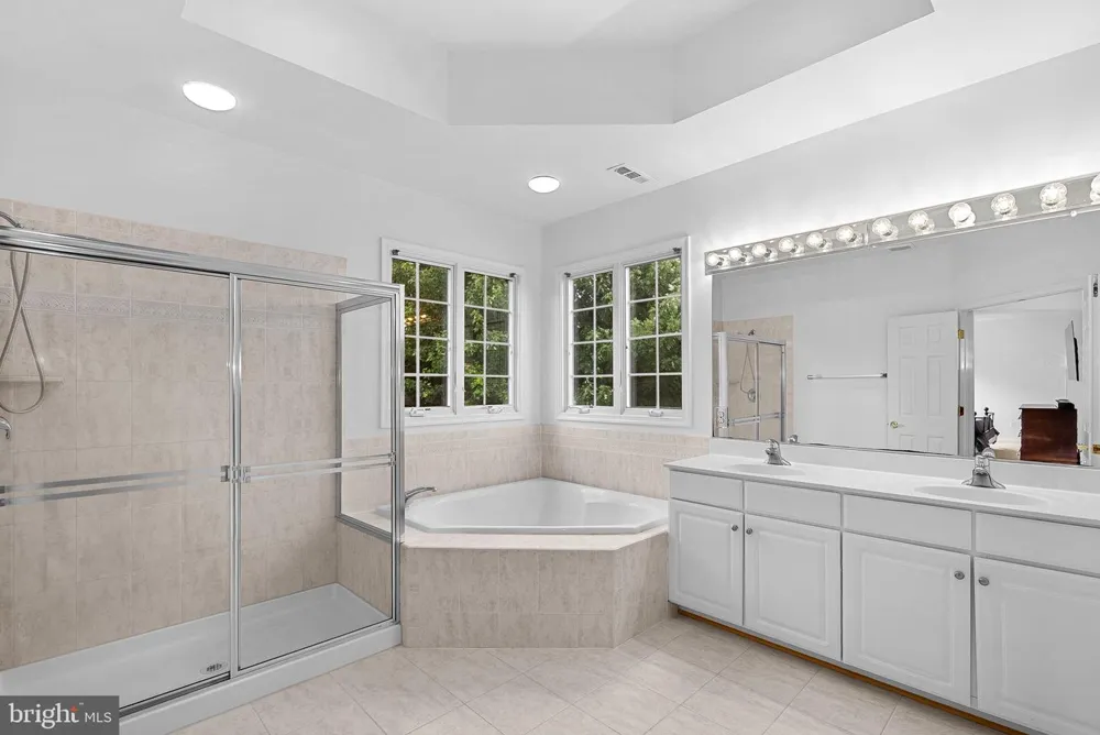 22873 ASHTON WOODS Brambleton, VA 20148