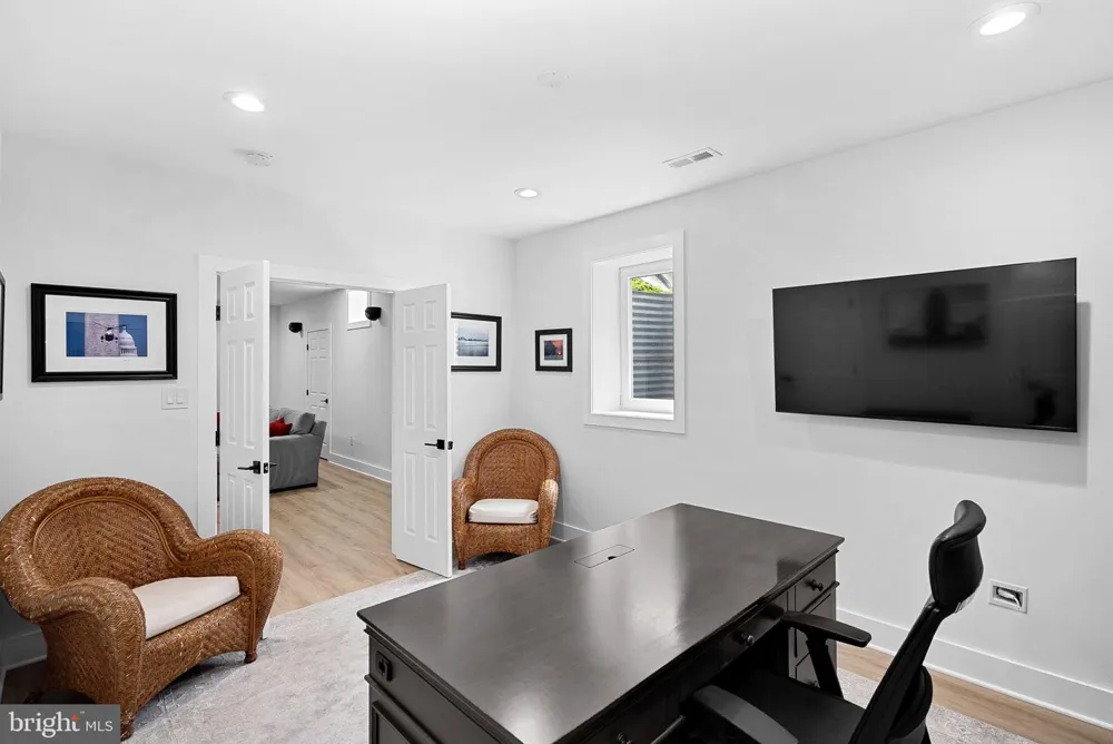 22873 ASHTON WOODS Brambleton, VA 20148