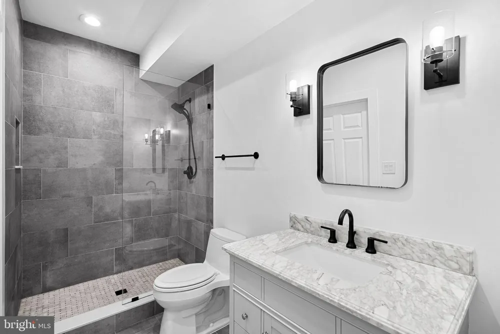 22873 ASHTON WOODS Brambleton, VA 20148