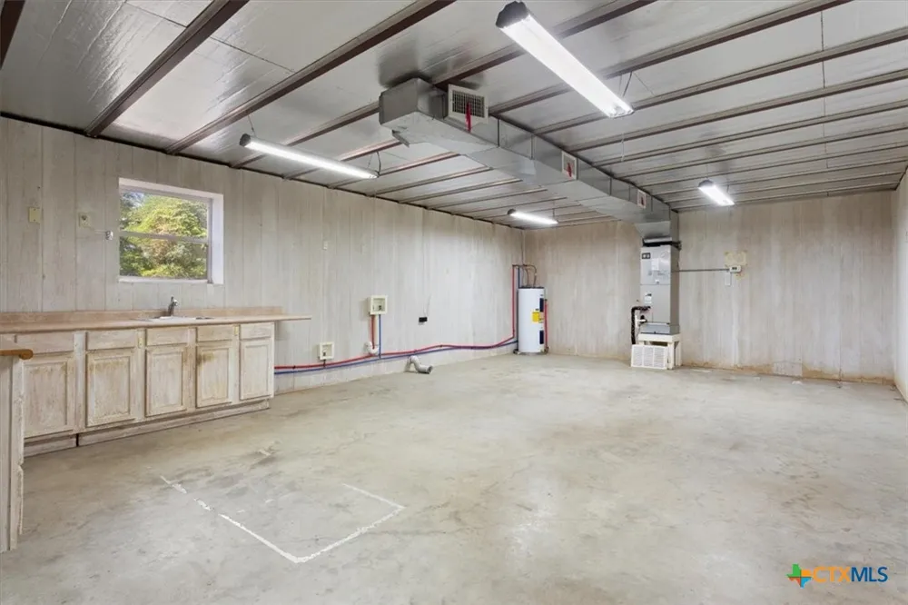 860 LCR 794 Groesbeck, TX 76642