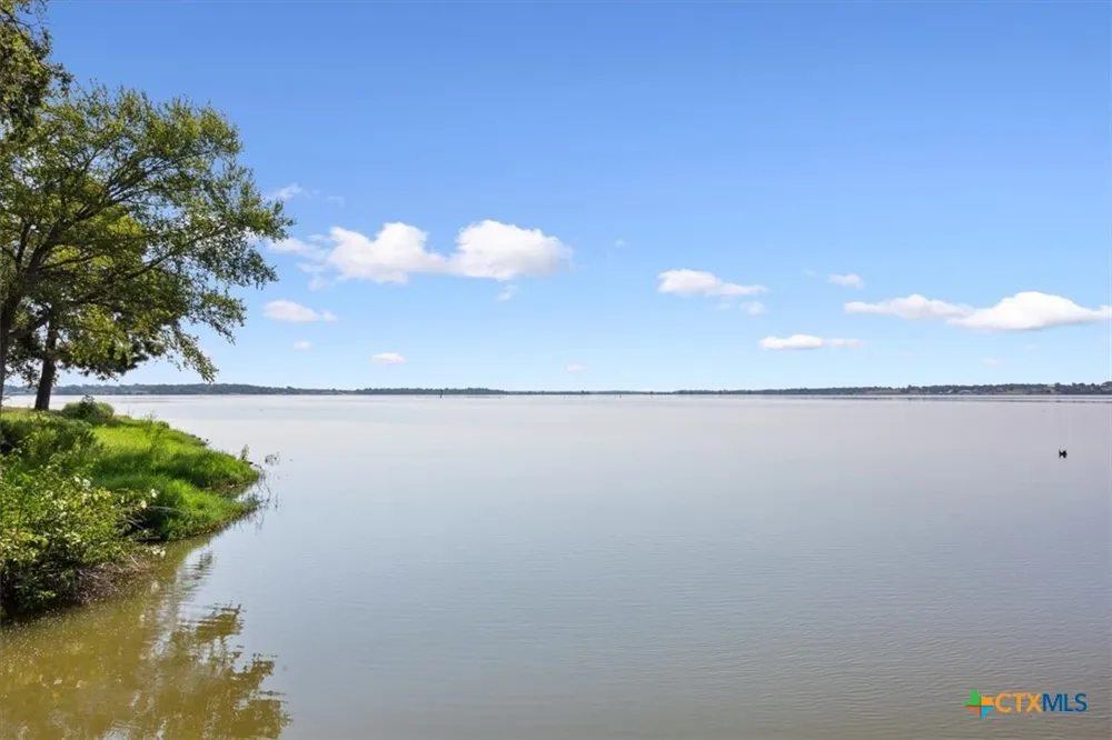860 LCR 794 Groesbeck, TX 76642