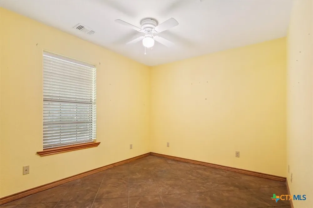 860 LCR 794 Groesbeck, TX 76642