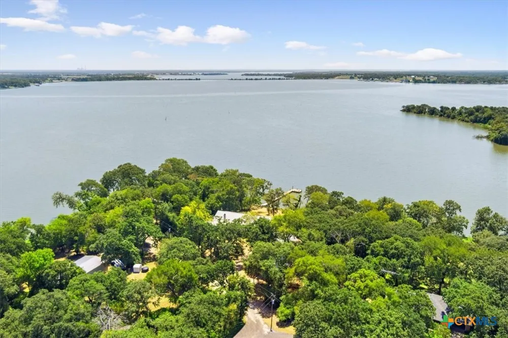 860 LCR 794 Groesbeck, TX 76642