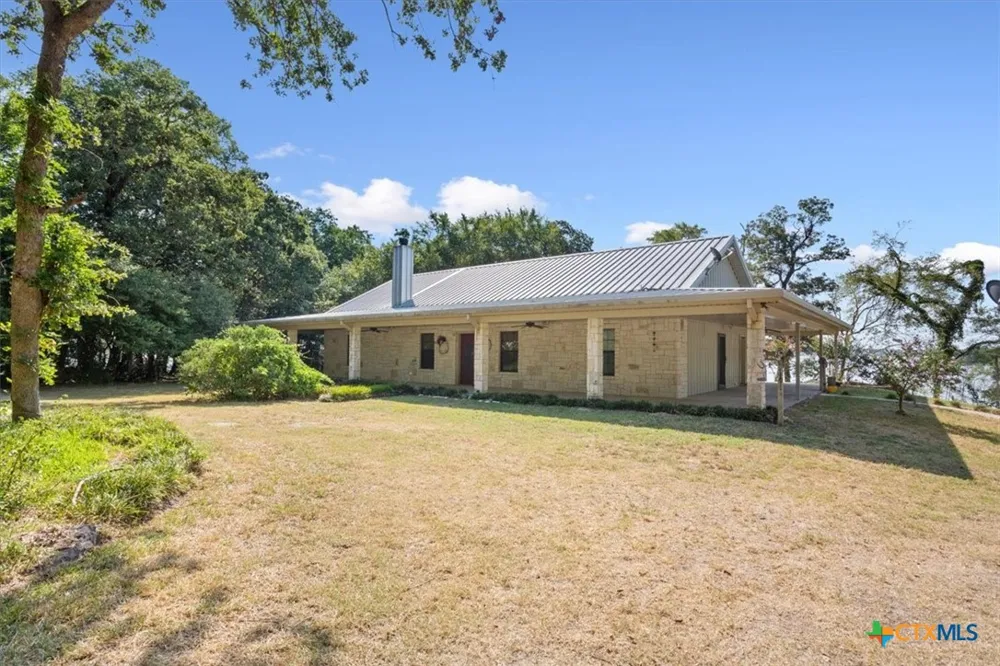 860 LCR 794 Groesbeck, TX 76642