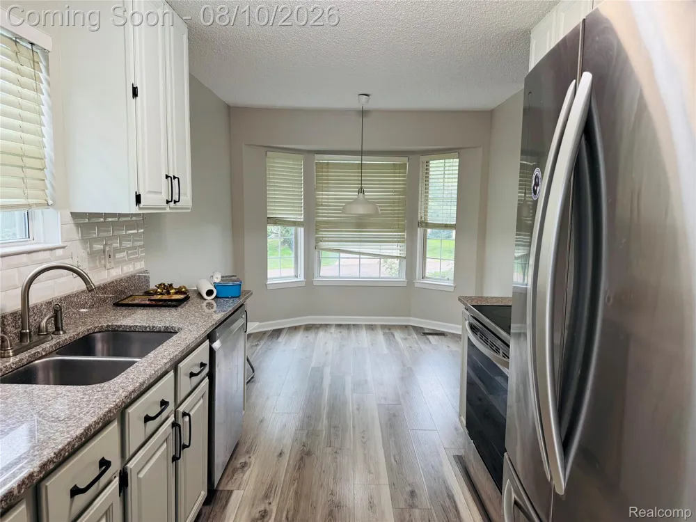 31199 Columbia Drive Novi City, MI 48377