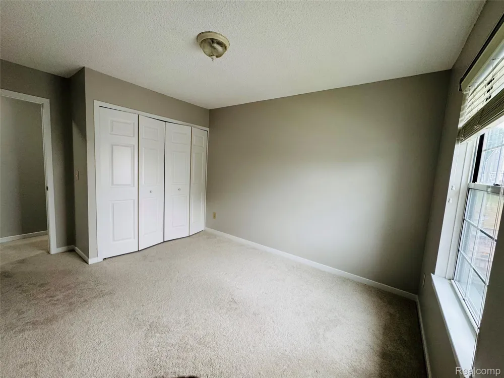 31199 Columbia Drive Novi City, MI 48377