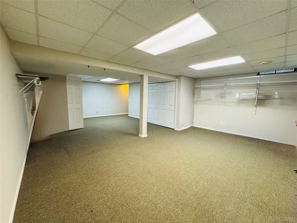 31199 Columbia Drive Novi City, MI 48377