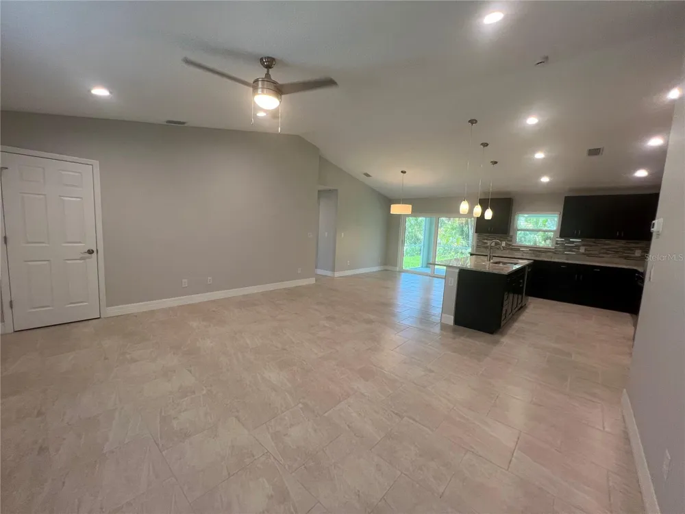 4895 LAS ALMANOS AVENUE North Port, FL 34288