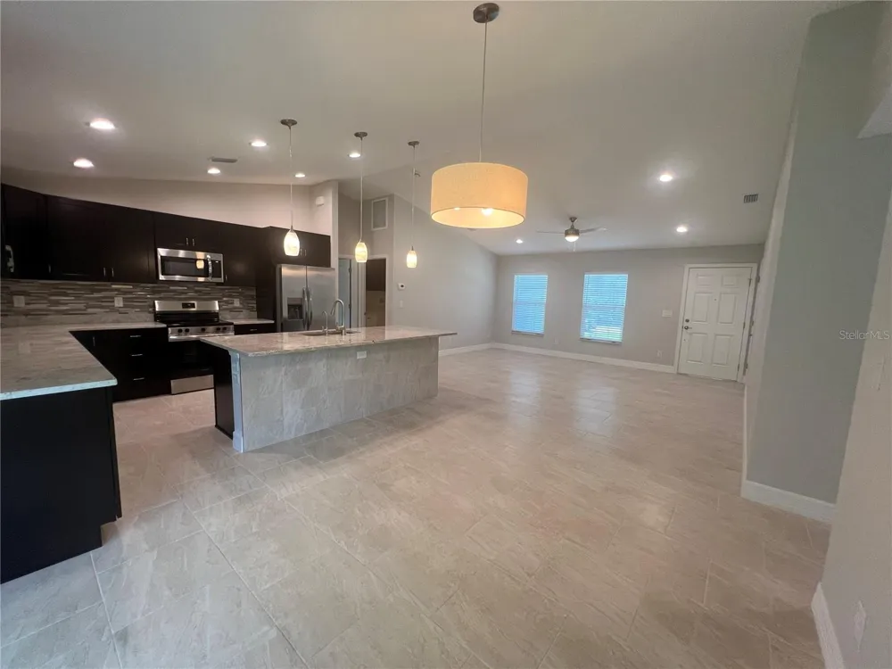 4895 LAS ALMANOS AVENUE North Port, FL 34288