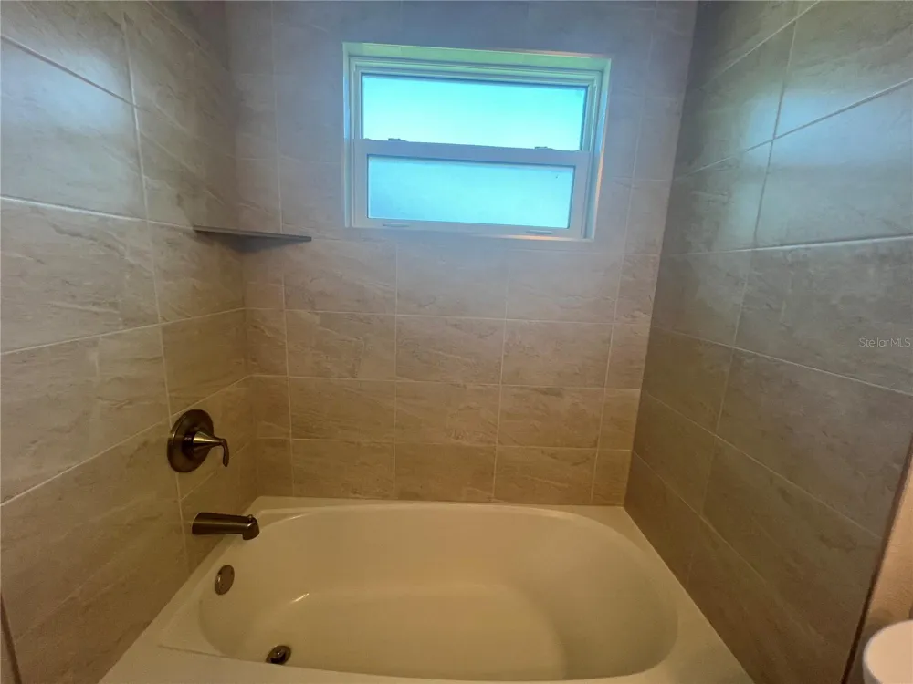 4895 LAS ALMANOS AVENUE North Port, FL 34288