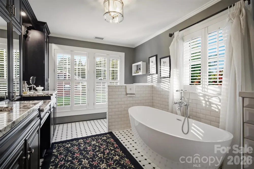 501 Norwood Street SW Lenoir, NC 28645